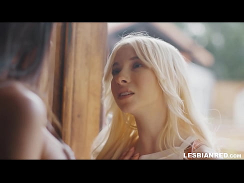 ❤️ Chica vuelve a casa unos meses después y acaba comiéndole el coño a su madrastra Video de porno en es.redpornpictures.ru ❌️